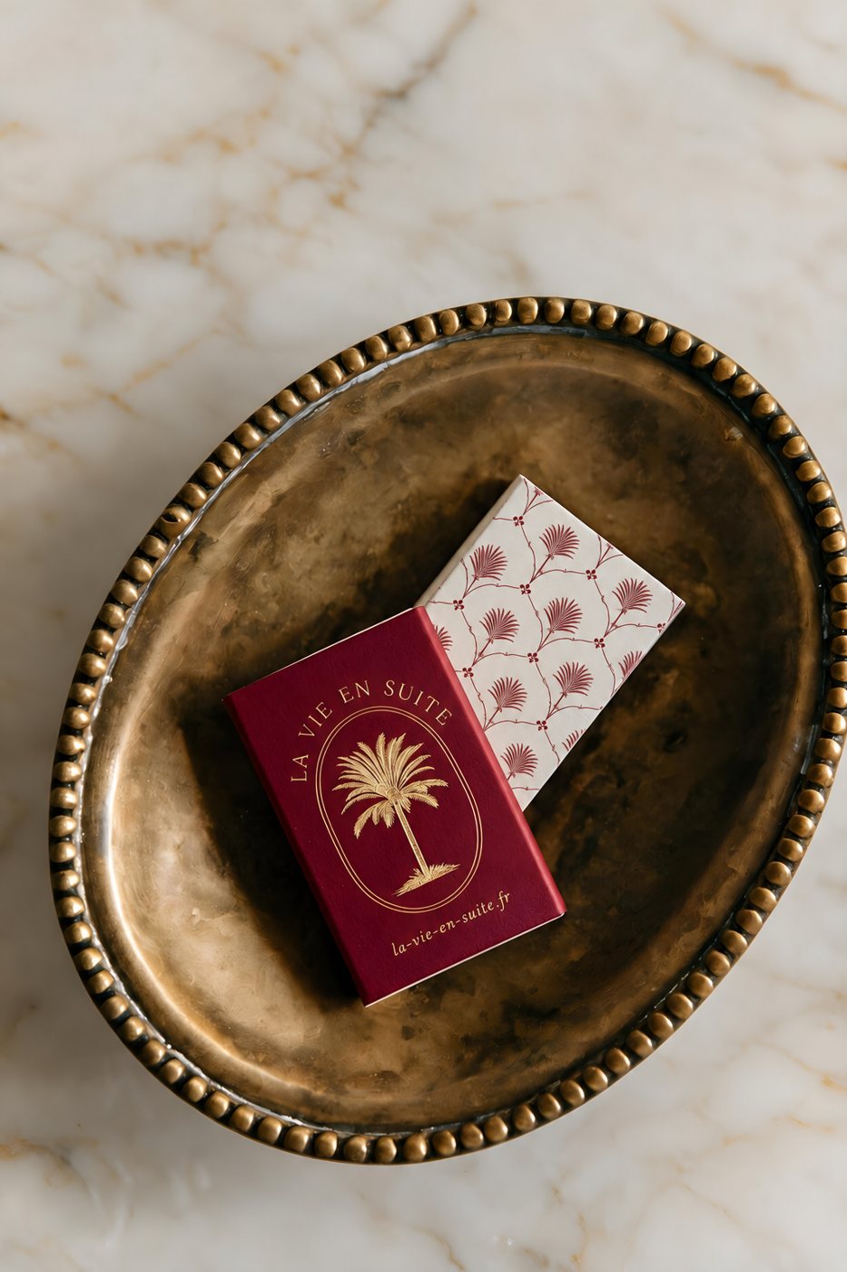 La Vie en Suite matchbox packaging